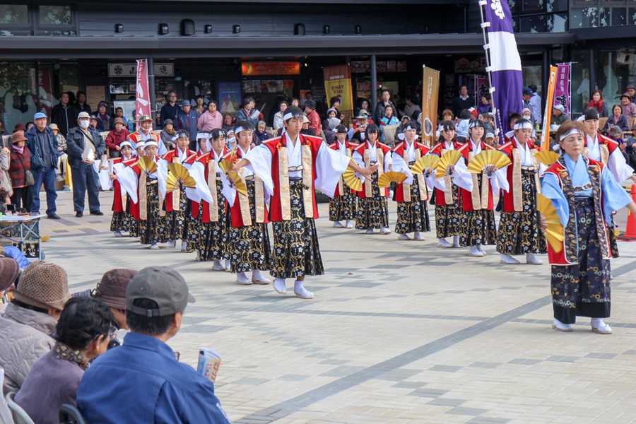 郷土芸能祭りを開催しました